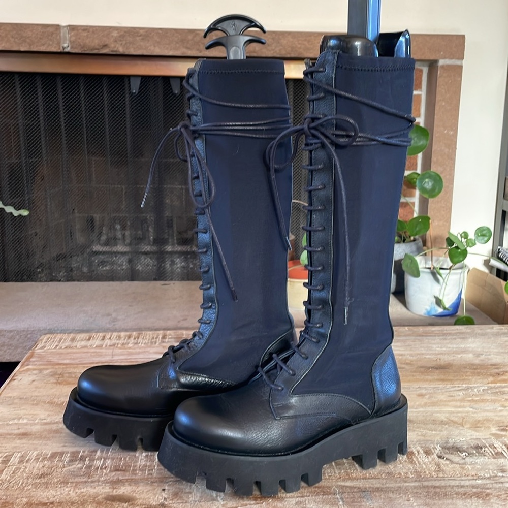 Paloma Barcelo tall pull on boots New!